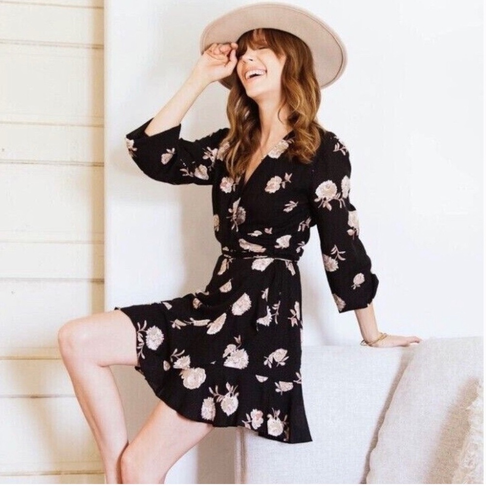 Everyone Wrap Dress Floral Print V Neck Long Sleeve Ruffle